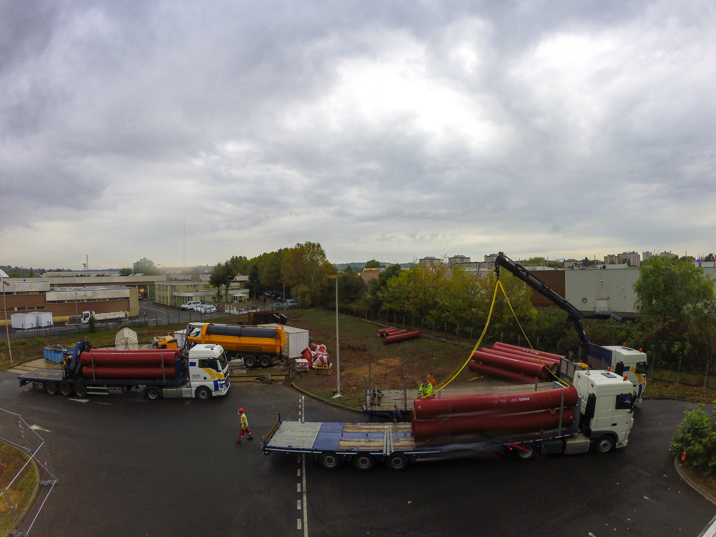 ZONE BASSIN D’ORAGE<br />Livraison et entreposage des canalisations