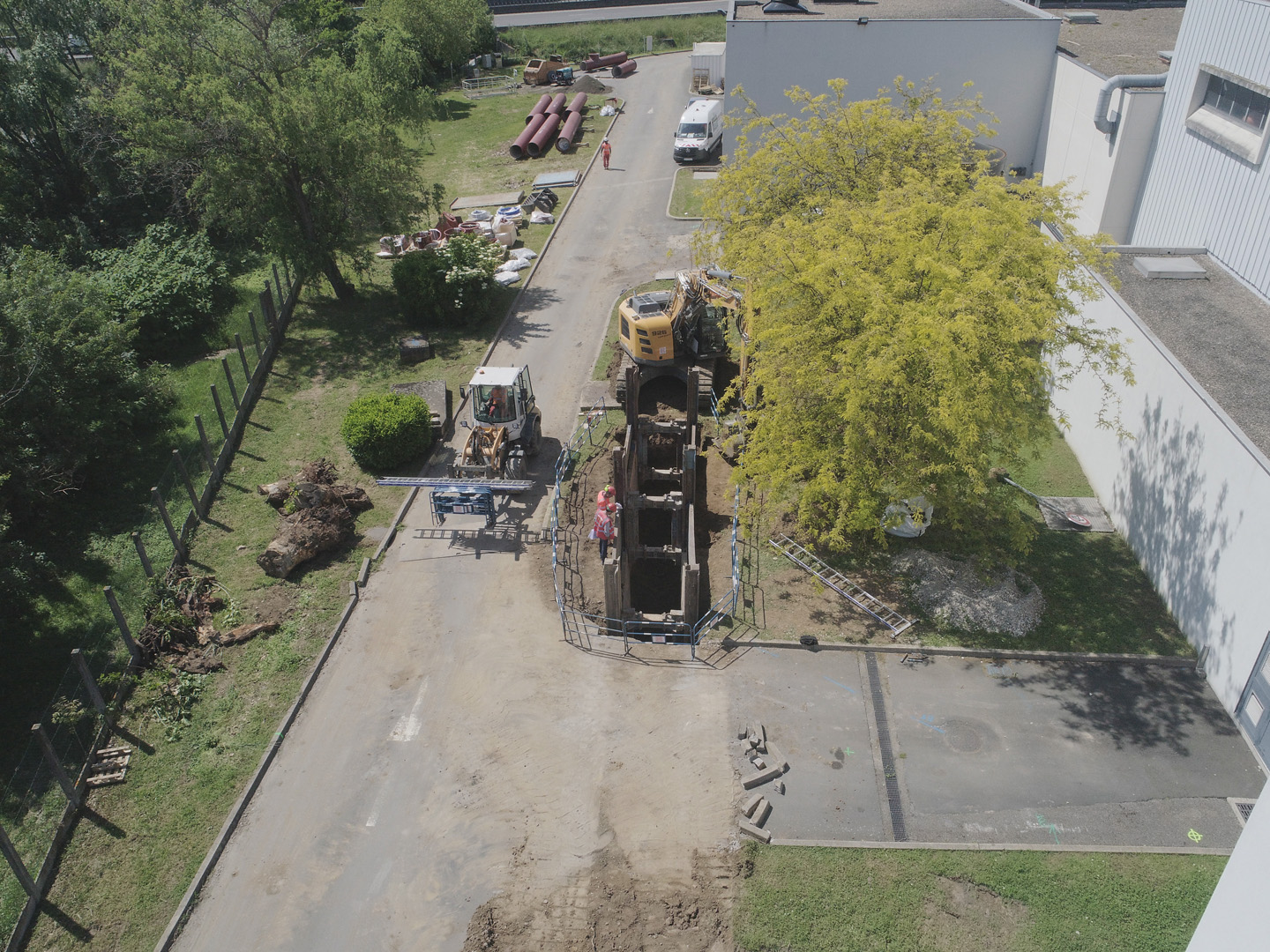 Zone Ouest<br />Chantier canalisation<br />Tranchée et pose canalisation dn 800 en fonte