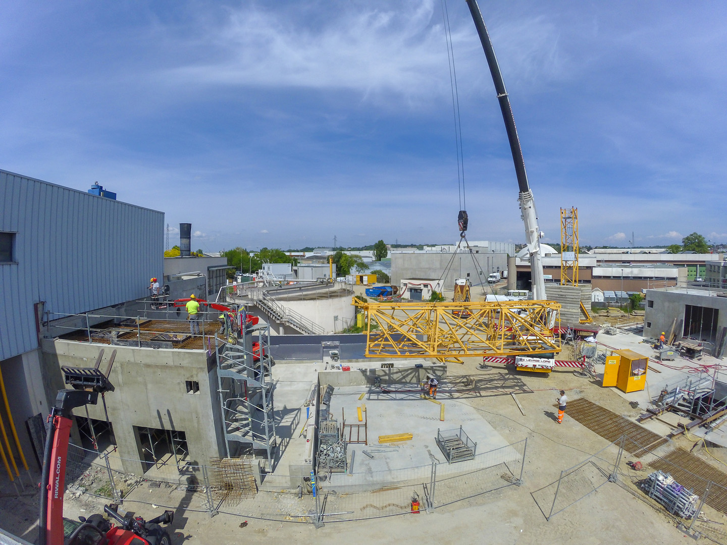 Démontage grue de génie civil