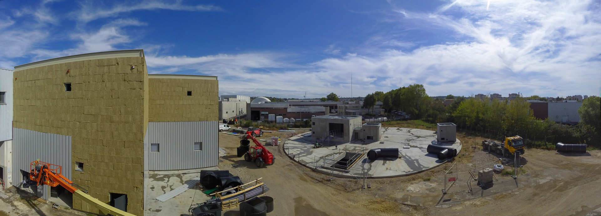 Démontage de la grue<br />Montage désodorisation et isolation